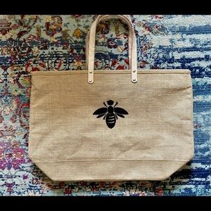 Brand N E W  ~ Cute Jute Ballard Design Tote with 🐝 Bee